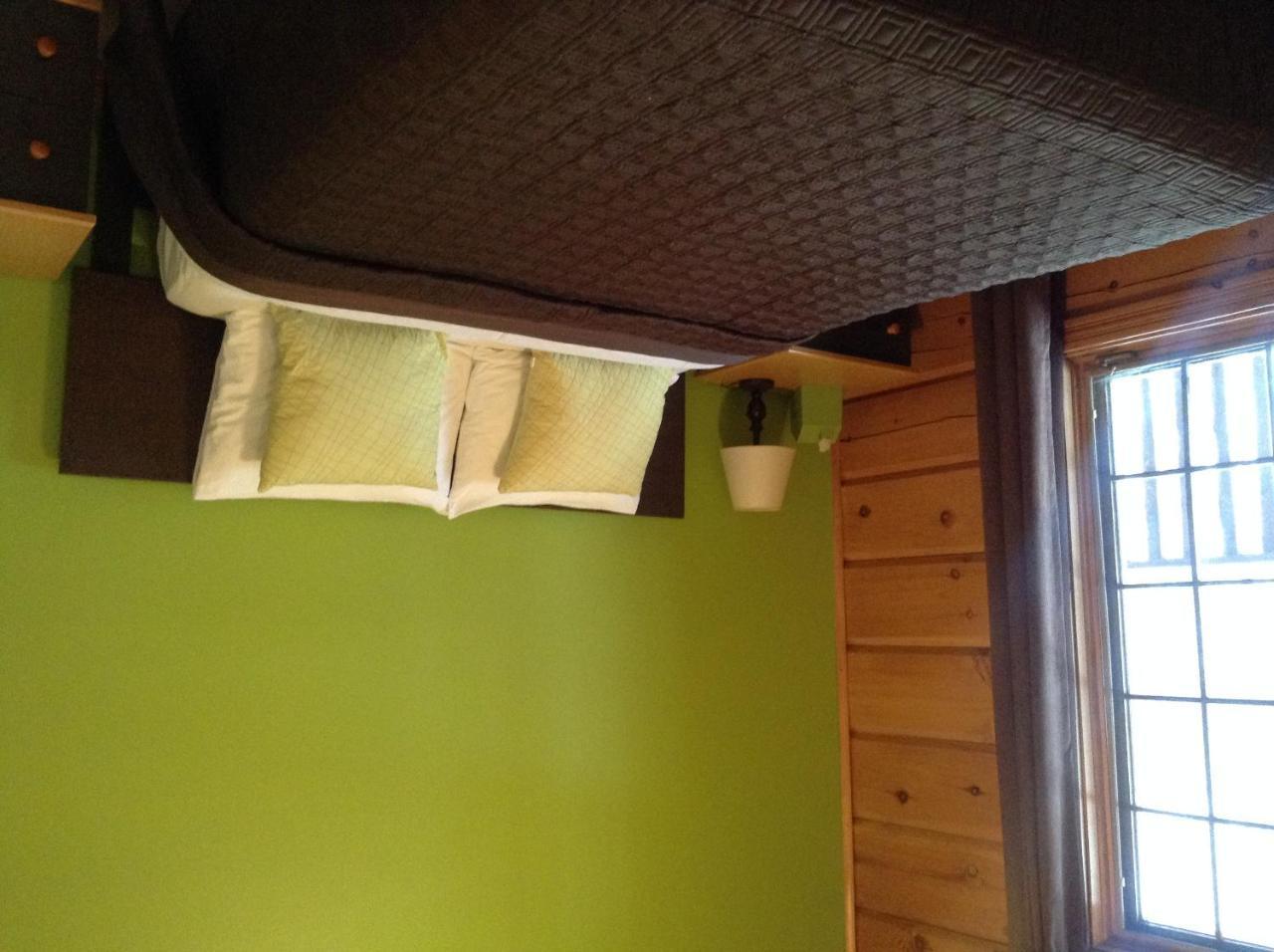 Aux Berges Du St-Maurice Hotel Saint-Jean-des Piles Екстериор снимка